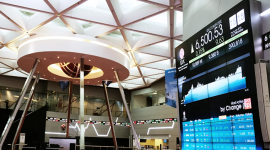 Saham Saratoga undervalued di bawah nilai aset bersih, memberi peluang bagi investor jangka panjang. (Dok. Bursa Efek Indonesia).

