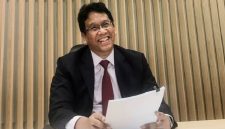 Menteri Keuangan Purbaya saat rapat perdana dengan Komisi XI DPR RI. (Facebook.com @pyudhisadewa)