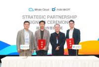 Strategic signing ceremony between Whale Cloud and AGIBOT during AGIBOT Partner Conference (APC) 2026